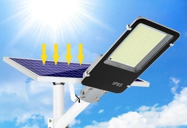 Xem xét đèn có hiệu suất chuyển đổi năng lượng mặt trời cao